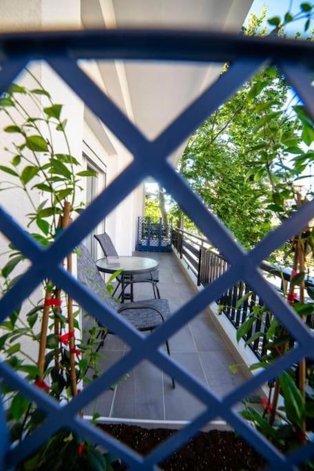 Coloris Rubrum Room Thessaloniki Exterior photo